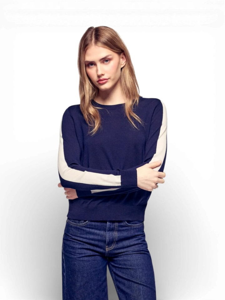 Blauwe trui met ecru streep From Future