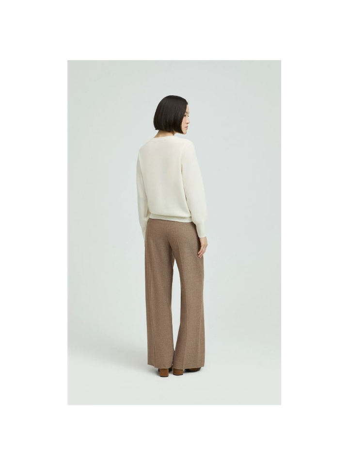 Witte wollen pull met detail aan de hals Arisa Xandres 