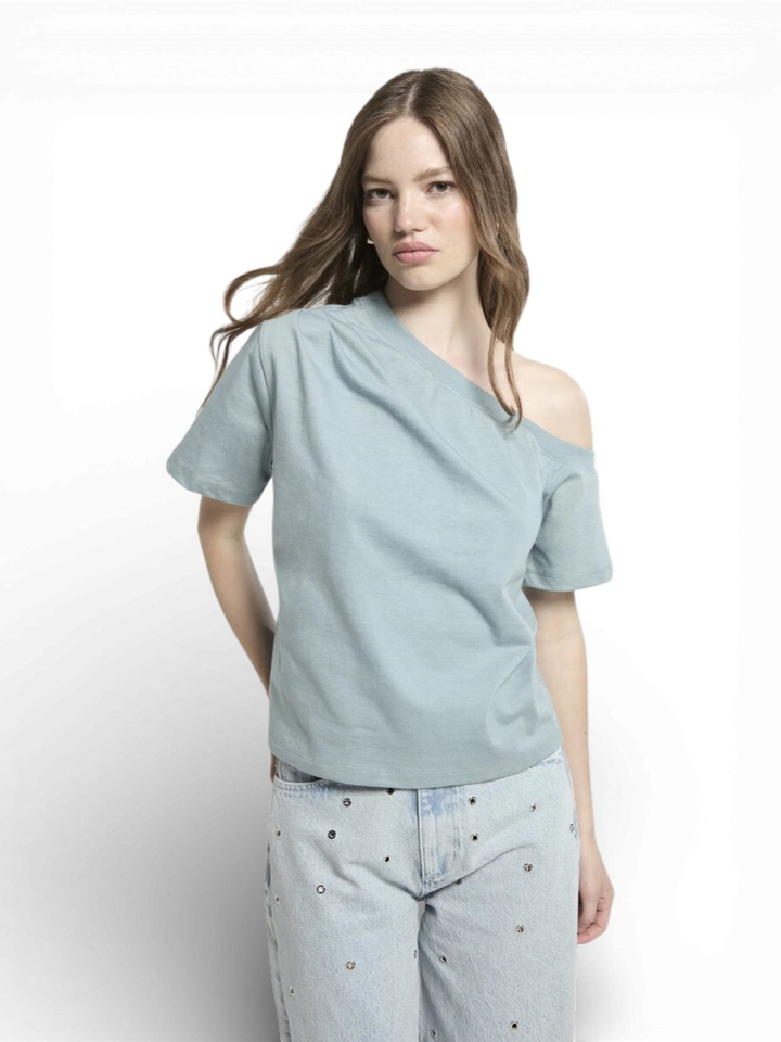 Sea blue T -shirt of fshoulder Hommage