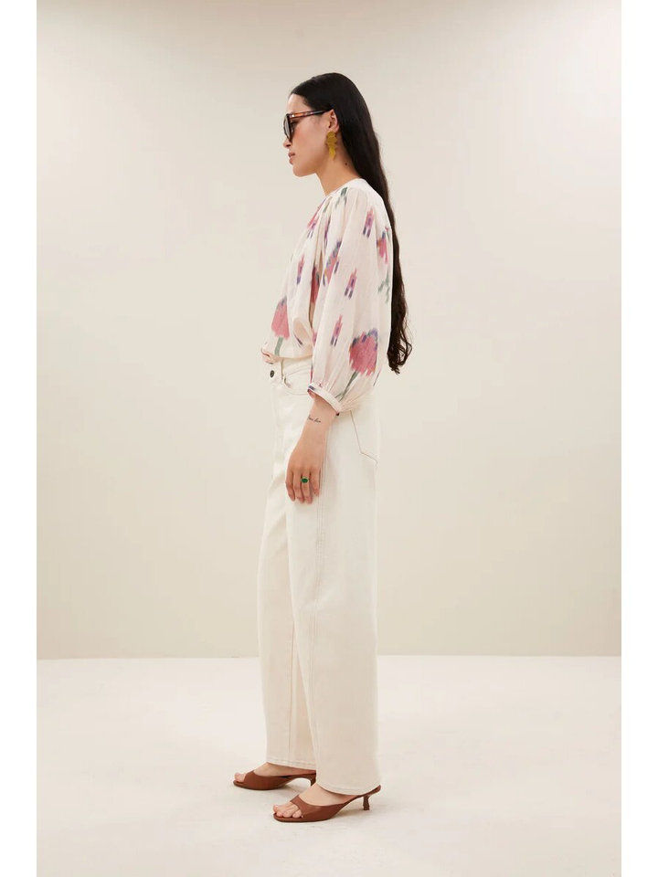Beige bloes met print Becky Ikat By Bar