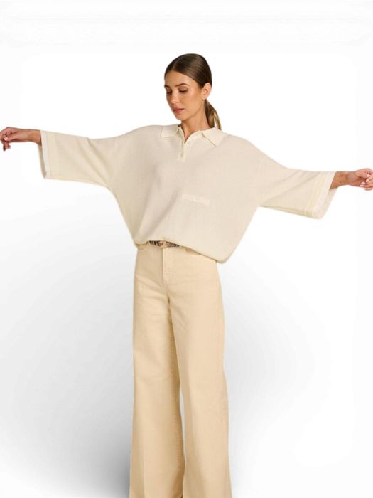 Beige jeans Mumbai March 23