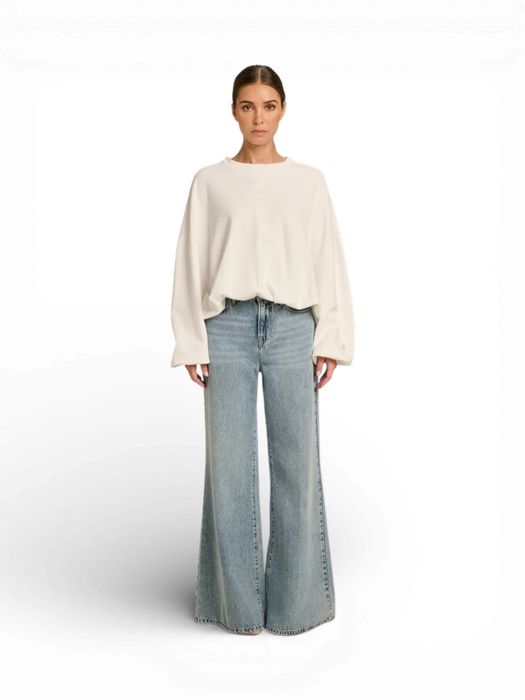 Blauwe jeans Mumbai March 23