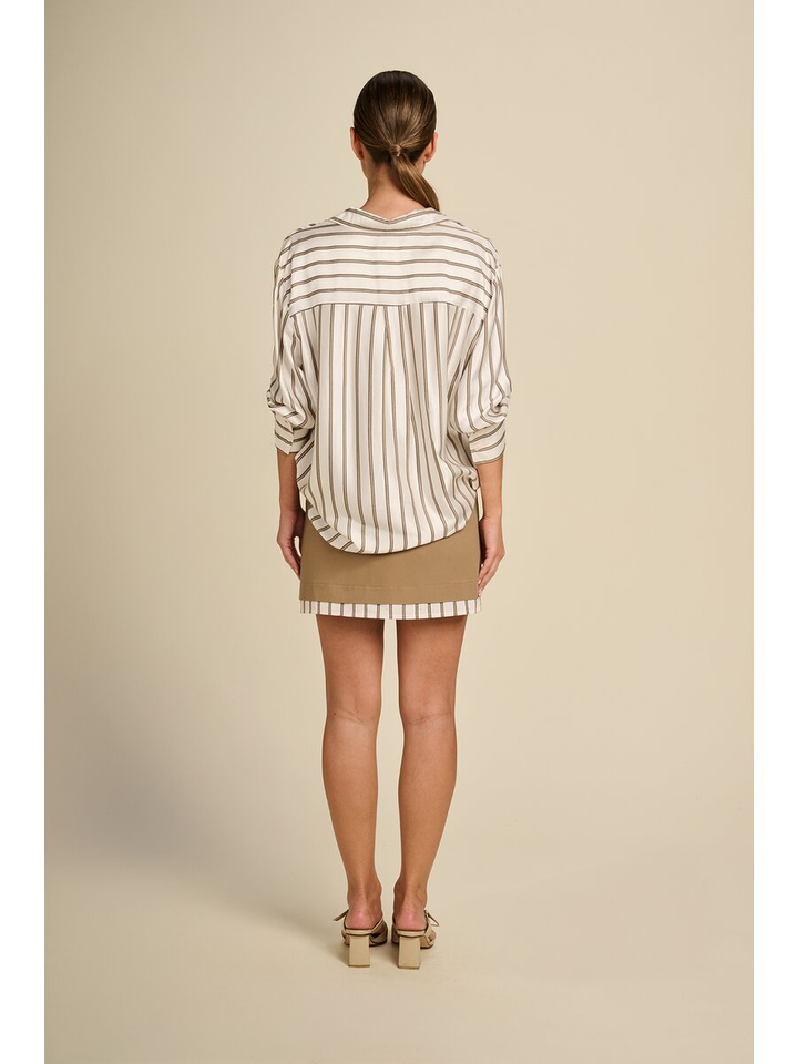 Ecru gestreept blouse met beige Zenith March 23