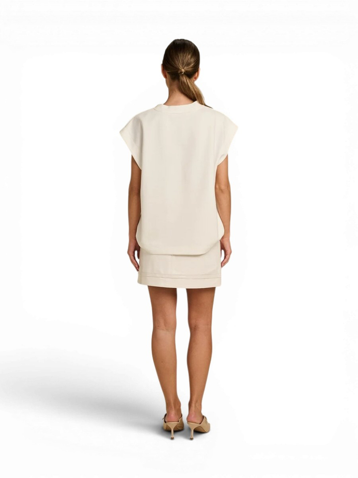 Ecru t-shirt zonder mouwen Serenity March23 