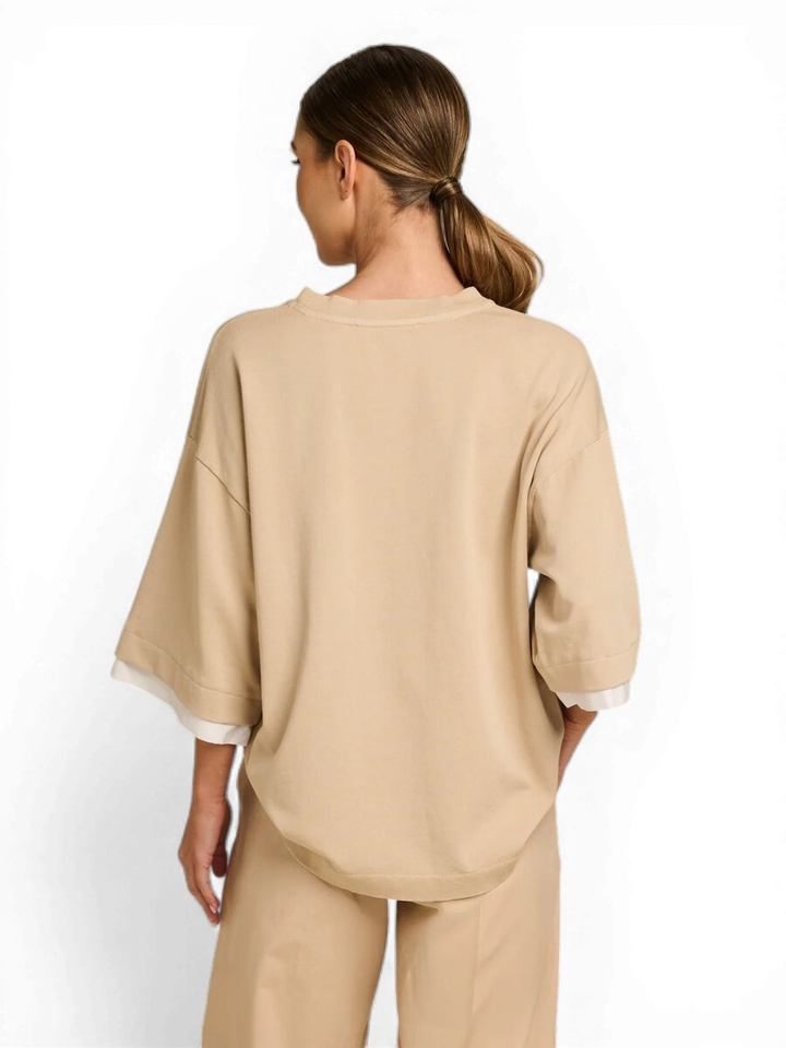 Beige T-shirt met witte mouwen Travel March23