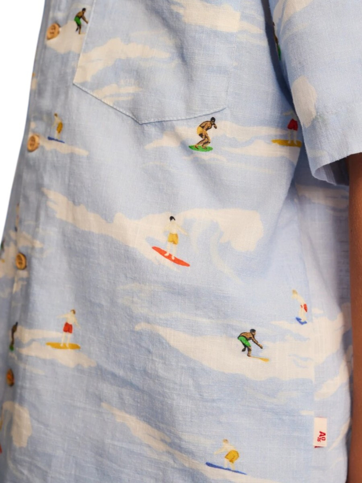 Lichtblauw hemd met surf print AO76