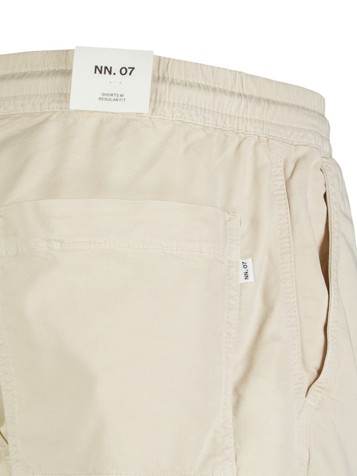 Beige short met elastiek NN.07 