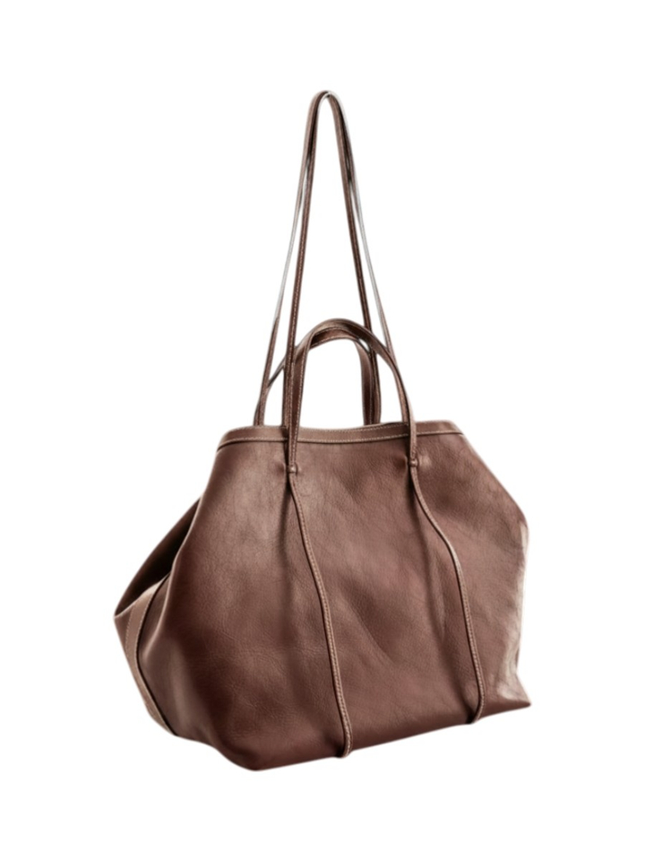 Bordeaux shopper Alma Gava 