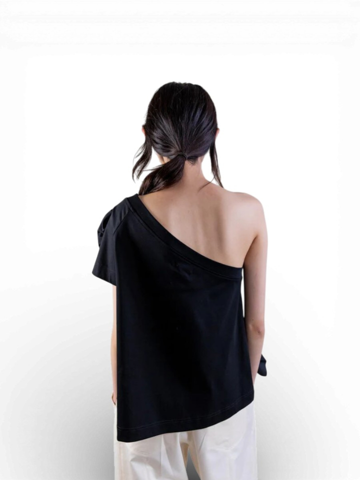 Zwart Off Shoulder T-shirt met ruffles Psophia 