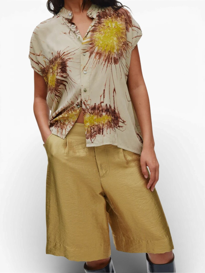 Goudkleurige short Feliza Rabens Saloner