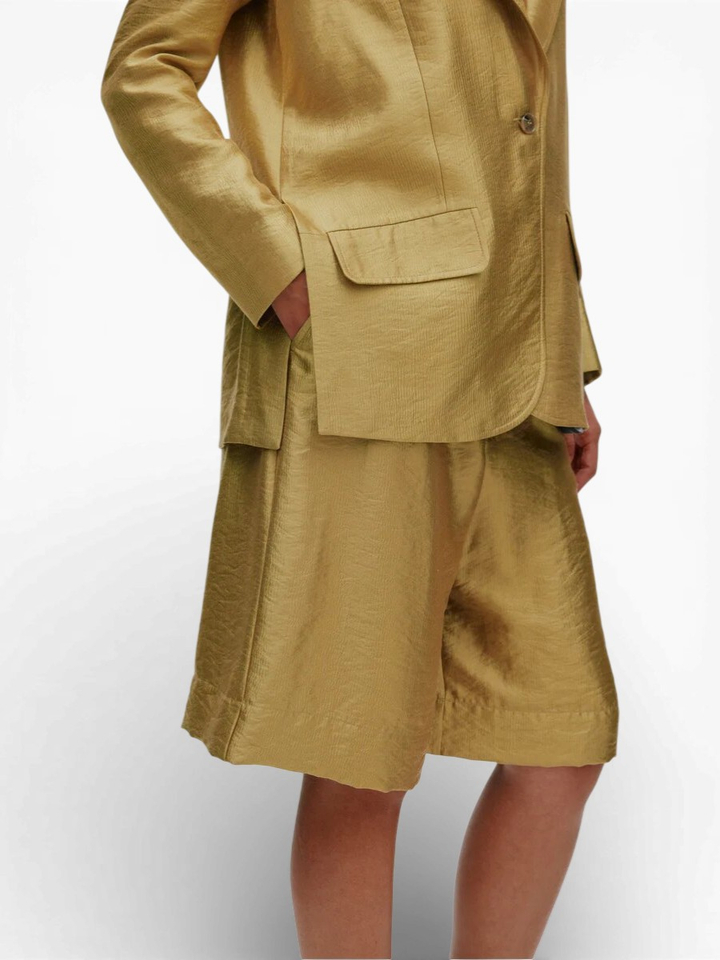 Goudkleurige short Feliza Rabens Saloner