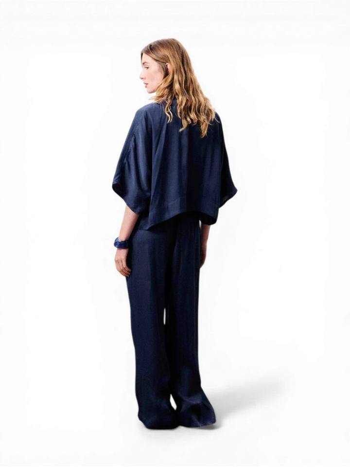 Donkerblauwe blouse met driekwart mouwen FRNCH