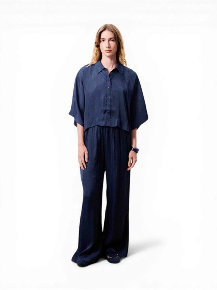 Donkerblauwe blouse met driekwart mouwen FRNCH