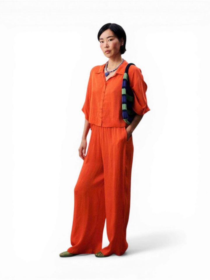 Oranje broek in satijn look FRNCH 