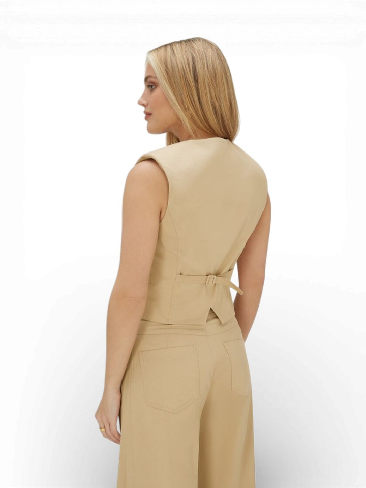 Beige gilet Monet Josh V