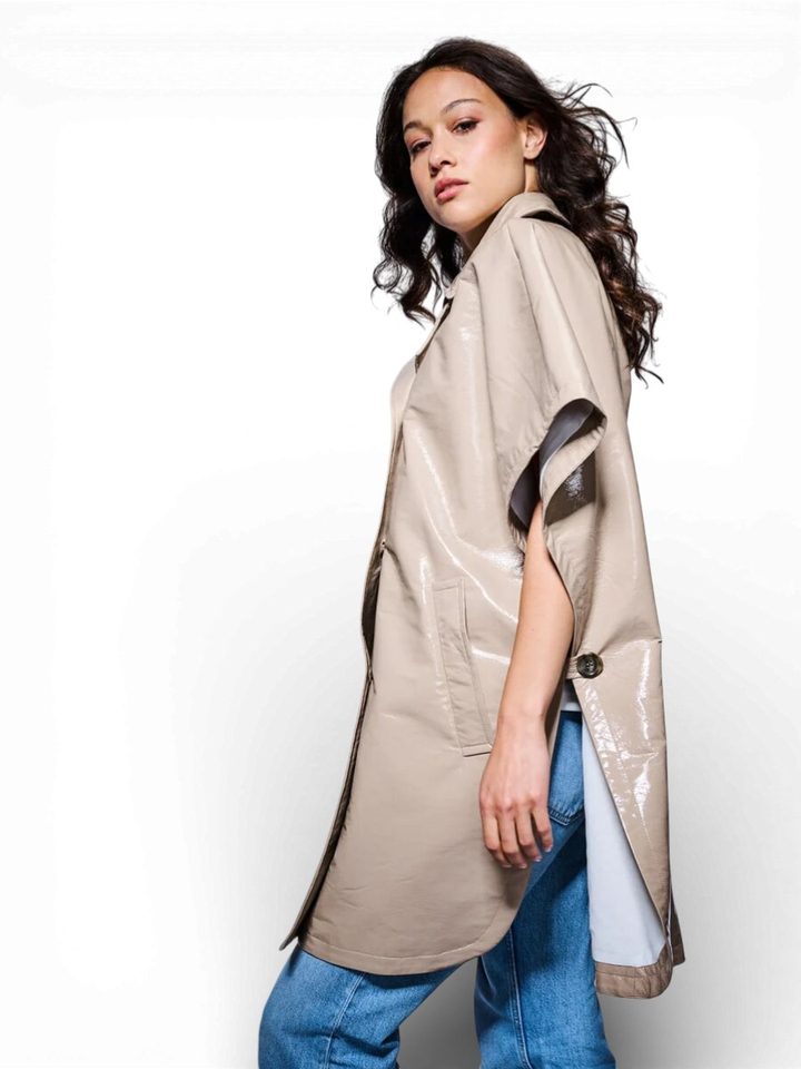 Beige wijde mouwloze jas met open zijkanten Drops Mon Frac