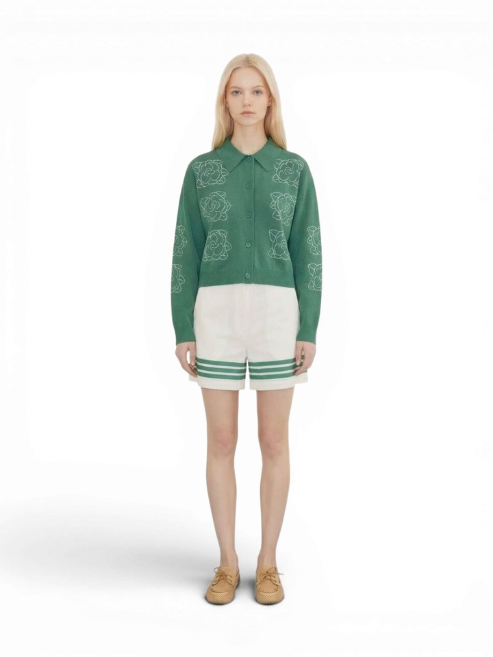 Groene gilet met bloemen stikking The Tiny Big Sister