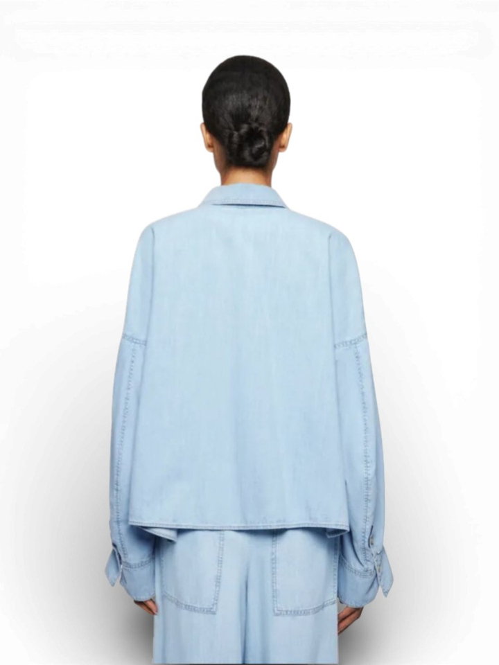Lichtblauw denim oversized overhemdblouse Oshia Dyrkorn