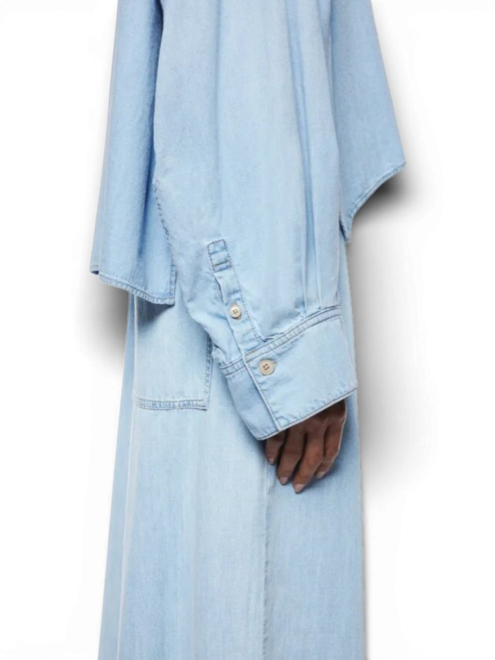 Lichtblauw denim oversized overhemdblouse Oshia Dyrkorn