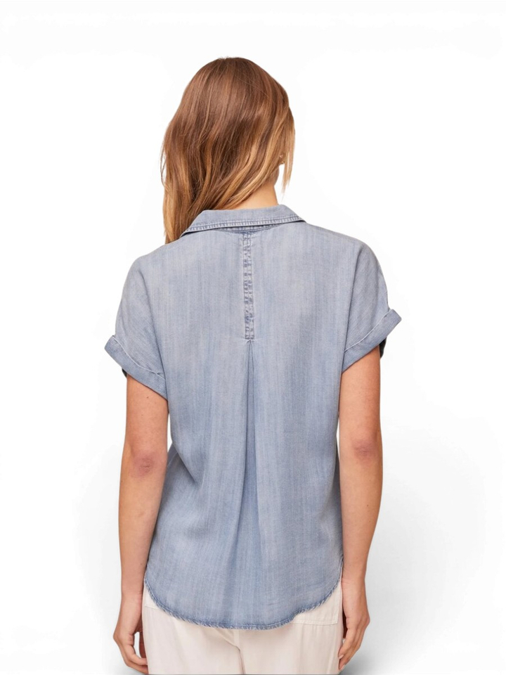 Blauwe soepelvallende bloes in jeanslook Bella Dahl