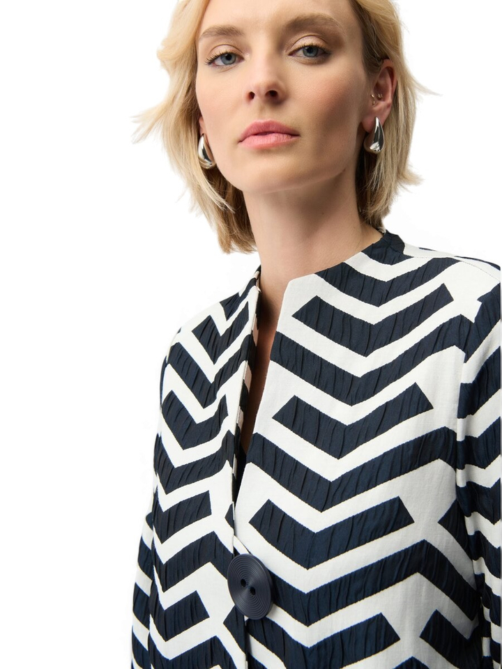 Zwart met beige blouse met motief Joseph Ribkoff