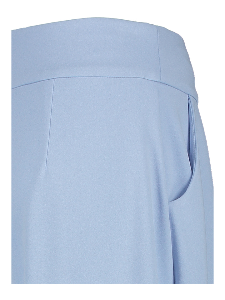 Lichtblauwe wijde broek met bandplooi Joseph Ribkoff 