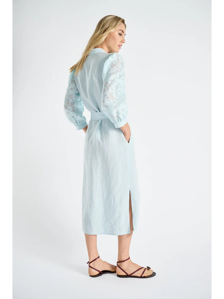 Blauwe jurk met doorzichtige mouwen met print Marie Mero 