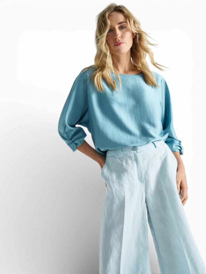 Lichtblauwe blouse Marie Mero