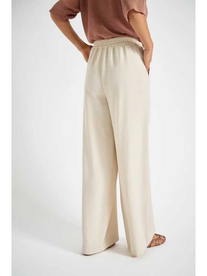 Beige losvallende broek Marie Mero