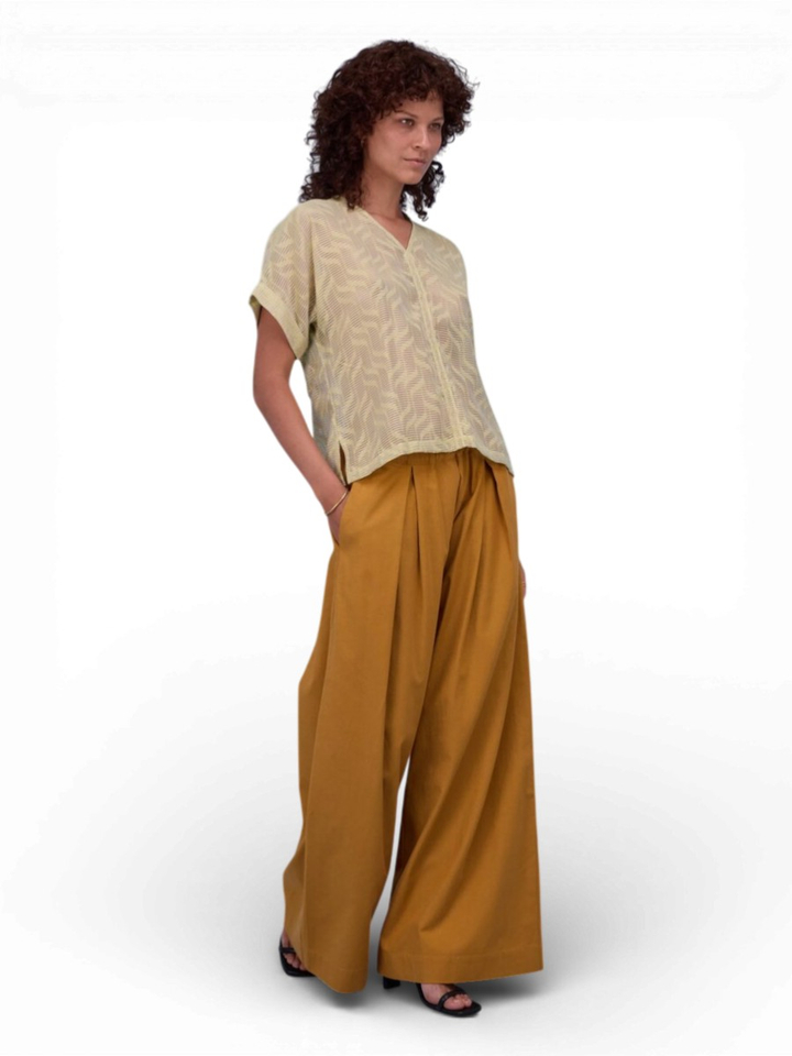 Gele blouse Faro Nathalie Vleeschouwer 