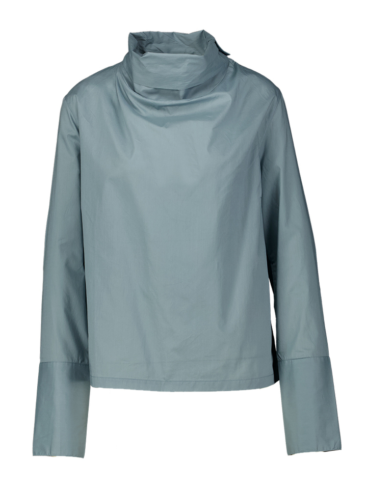 Blauwe bloes rechtopstaande kraag met knoop detail Haya Nathalie Vleeschouwer