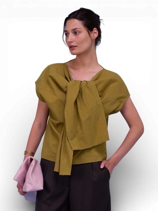 Groene blouse met gestropt detail Harriet Nathalie Vleeschouwer