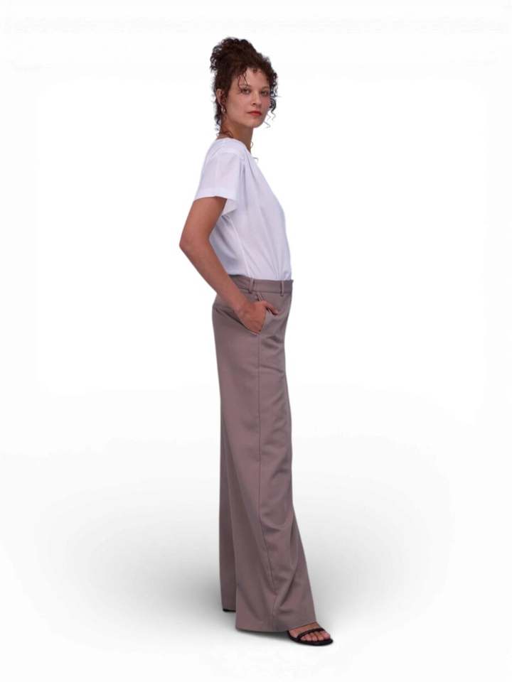 Witte T-shirt met V-hals Bodine Nathalie Vleeschouwer 