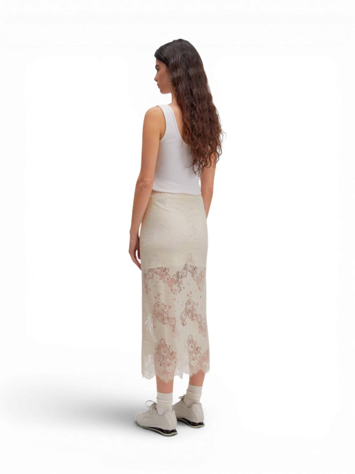 Beige jurk in kant Sharon Edited 