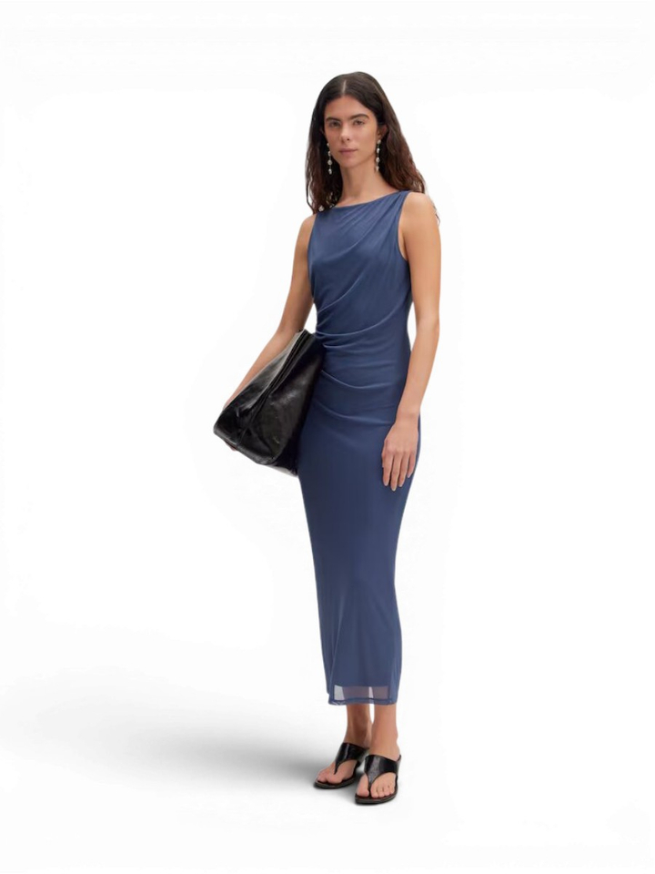 Blauwe aansluitende maxi-jurk Naura Edited