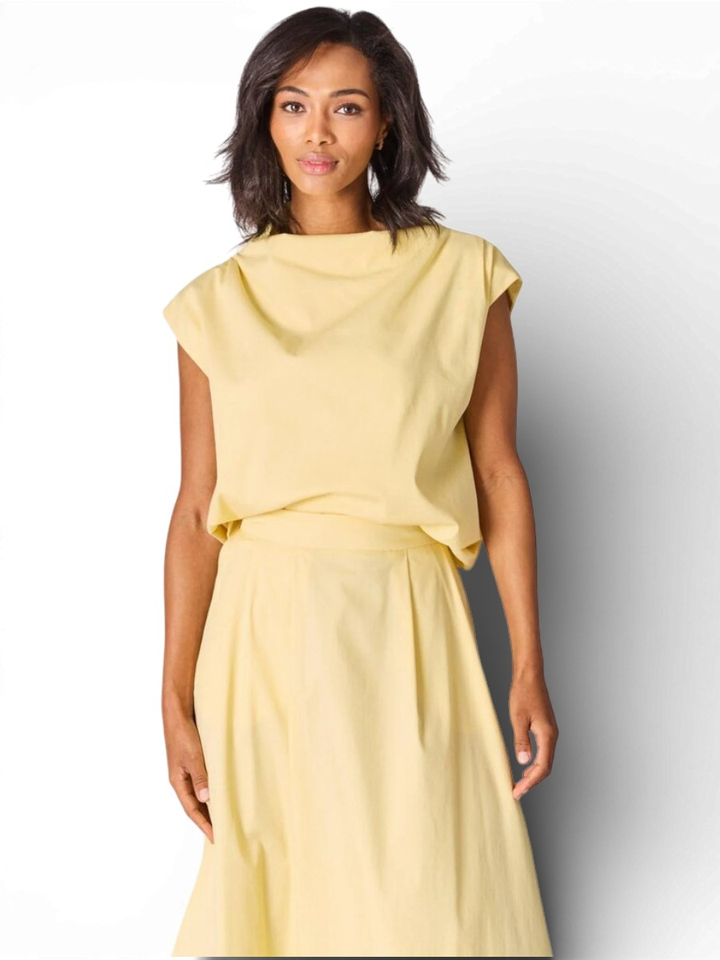 Gele top met gedrapeerde halslijn Raavi Lalotti