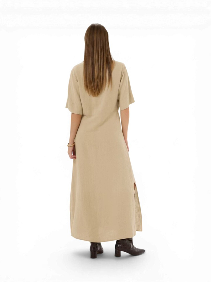 Beige maxi jurk Aria Soaked in Luxury 