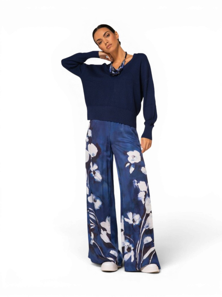 Blauwe losvallende broek in bloemenprint Caroline Biss