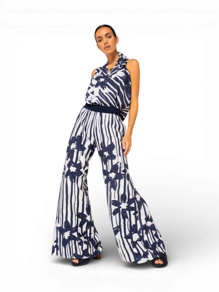 Blauwe top met witte bloemenprint Caroline Biss 