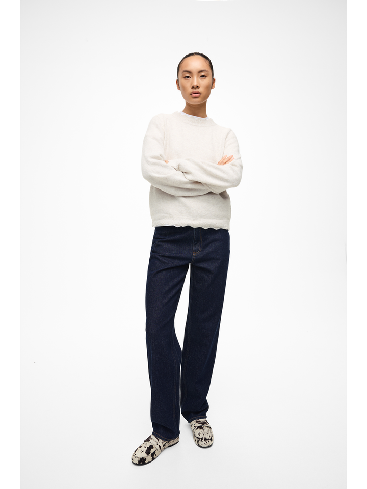 Super light nat mel pull Vila 