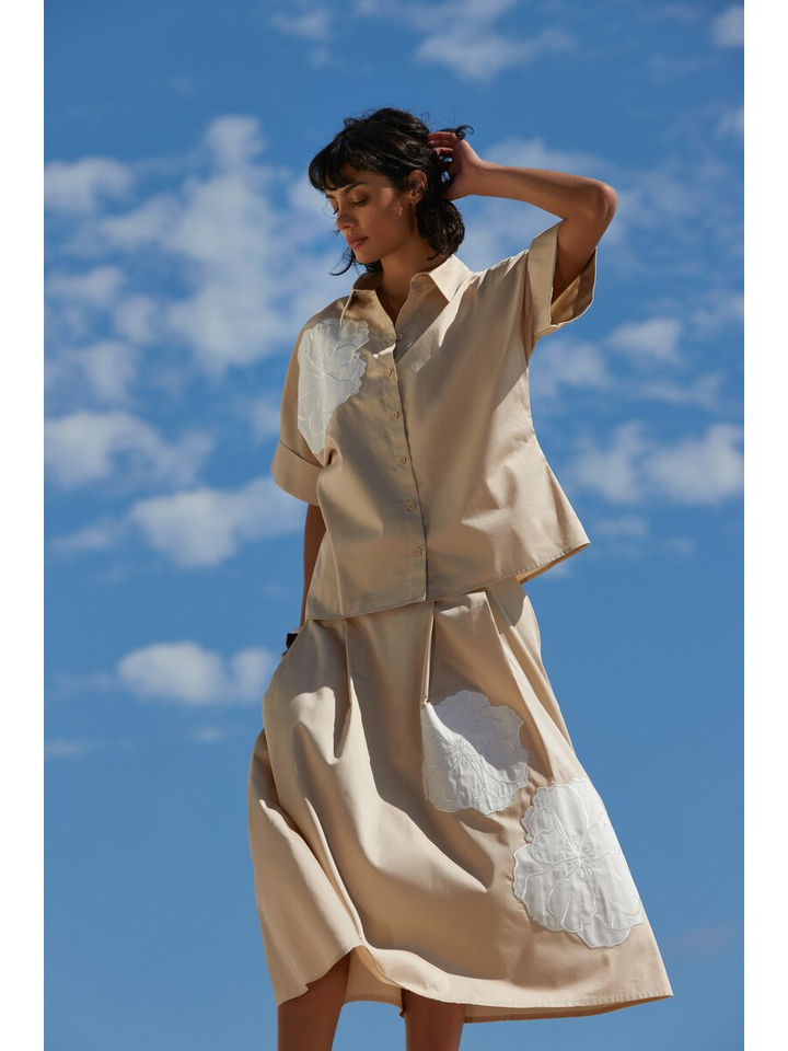 Beige bloes met bloem detail Jace Atmos