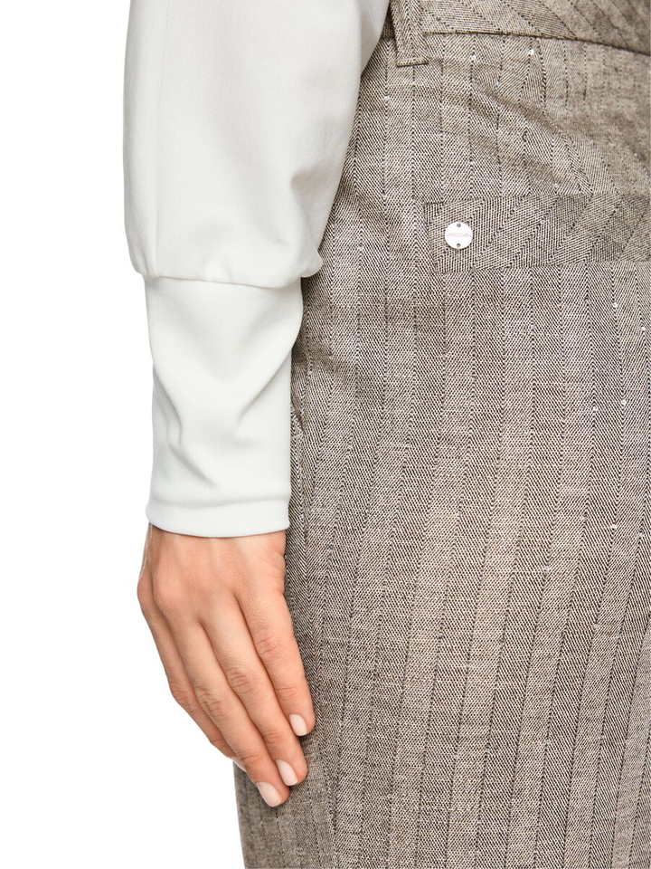 Grijskleurige broek met subtiel lijnpatroon Marc Cain collections