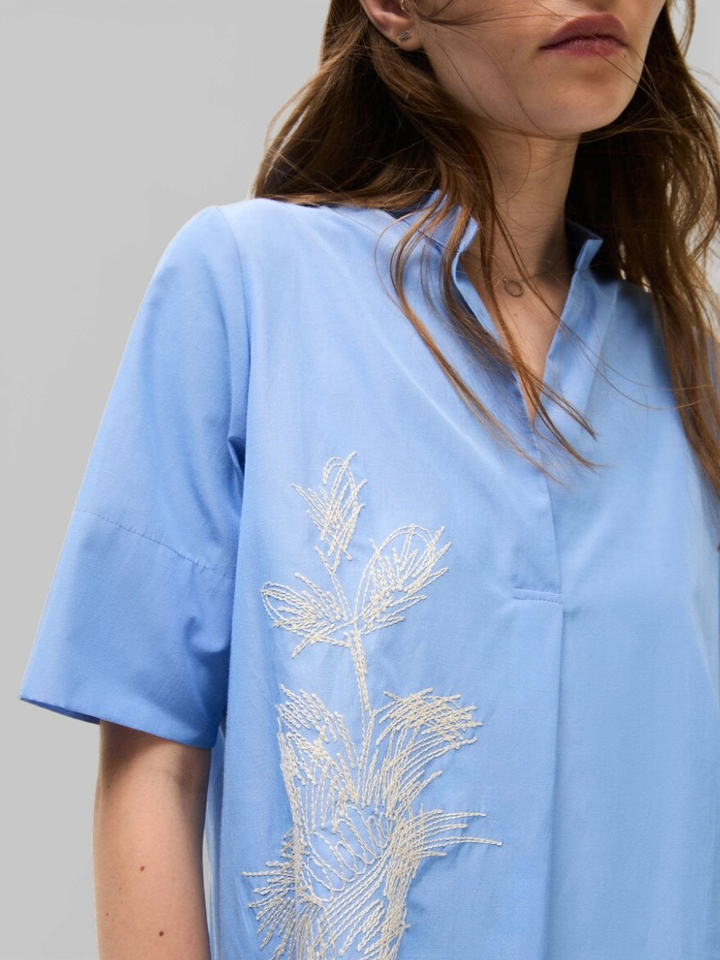 Lichtblauwe jurk met bloemenprint Rosse35