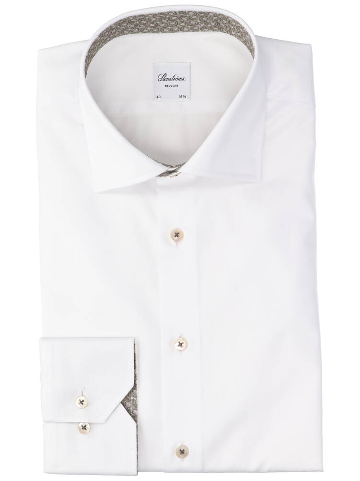 Wit katoenen hemd (regular fit) met lange mouwen en lichtbruine knopen Stenströms