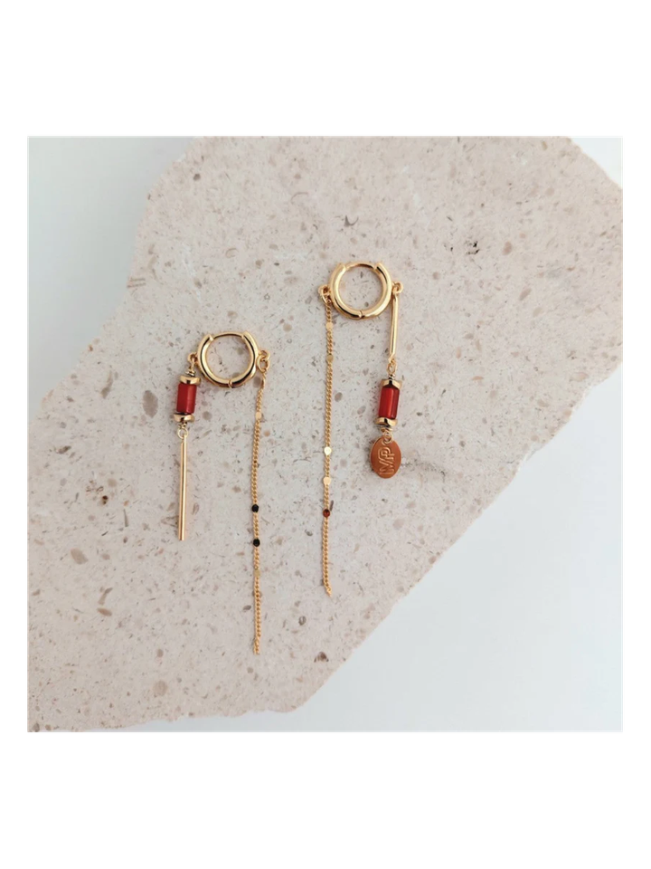 Goud met oranje Asymmetrische creolen met agaat en ketting Siena Murielle Perrotti