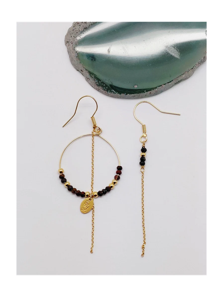 Goud multicolor asymmetrische oorbellen Murielle Perrotti
