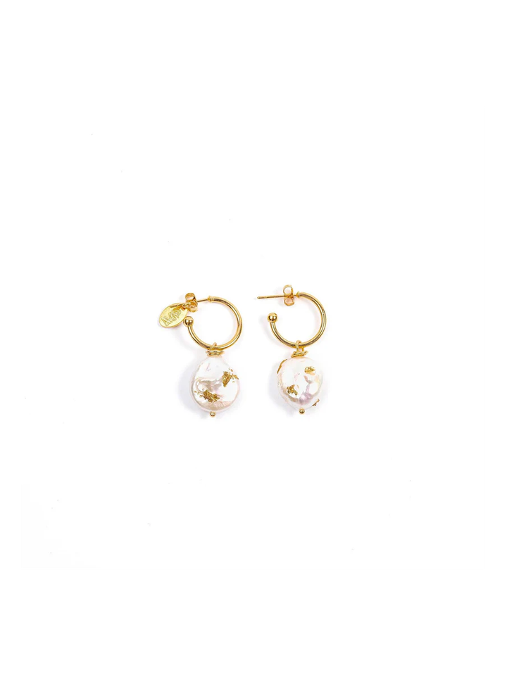 Goudwit Creool & parel bedekt met bladgoud |  Perle Britney Murielle Perrotti 