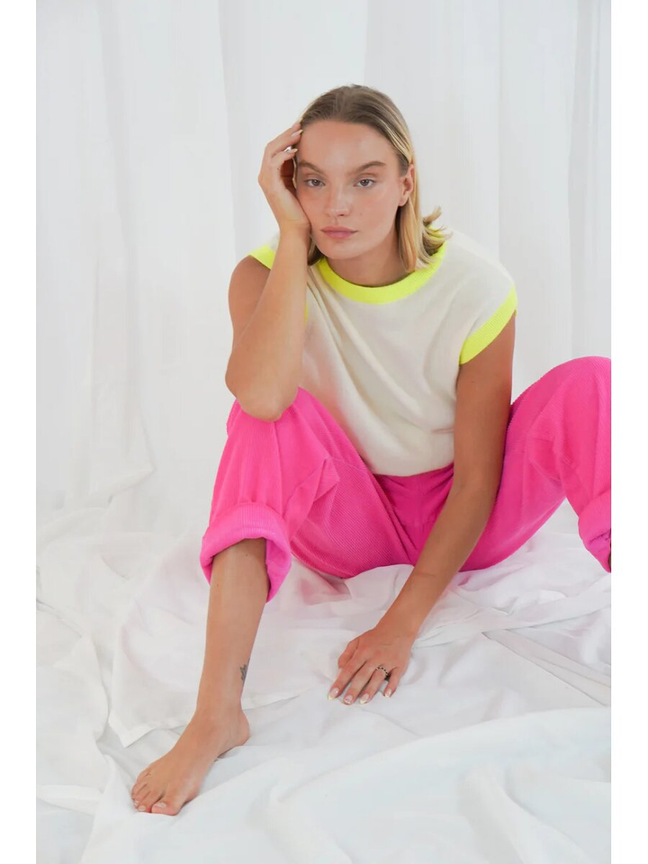 Ecru trui zonder mouwen met fluo detail Buenavista Twns