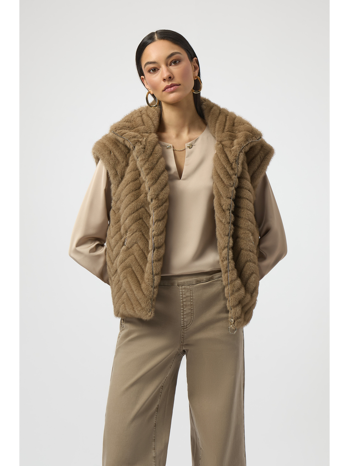 Beige faux fur bodywarmer Joseph Ribkoff 