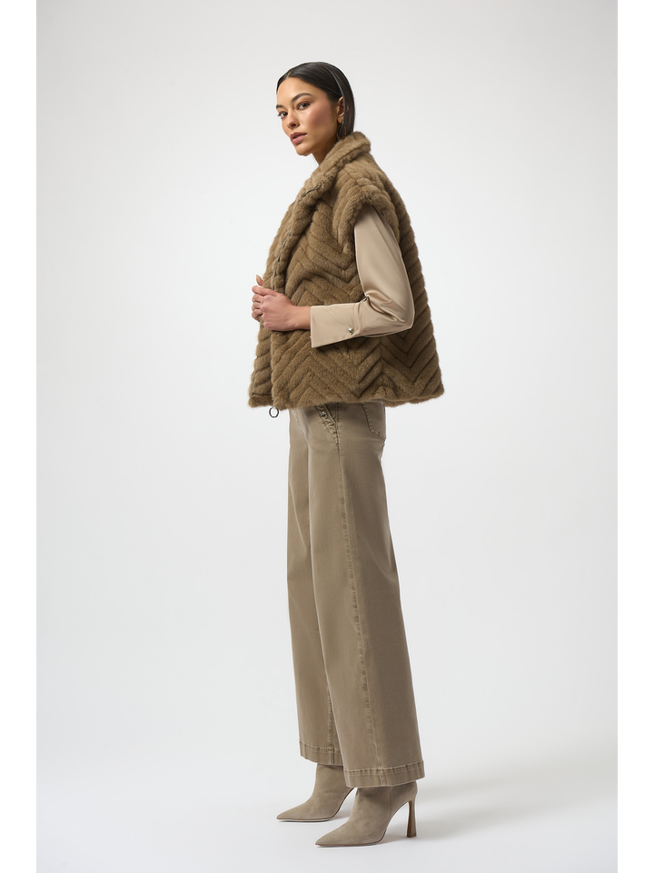 Beige faux fur bodywarmer Joseph Ribkoff 